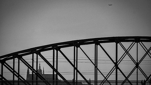 Spor o osud železničního mostu na Výtoni má rozetnout posudek o historickém dědictví